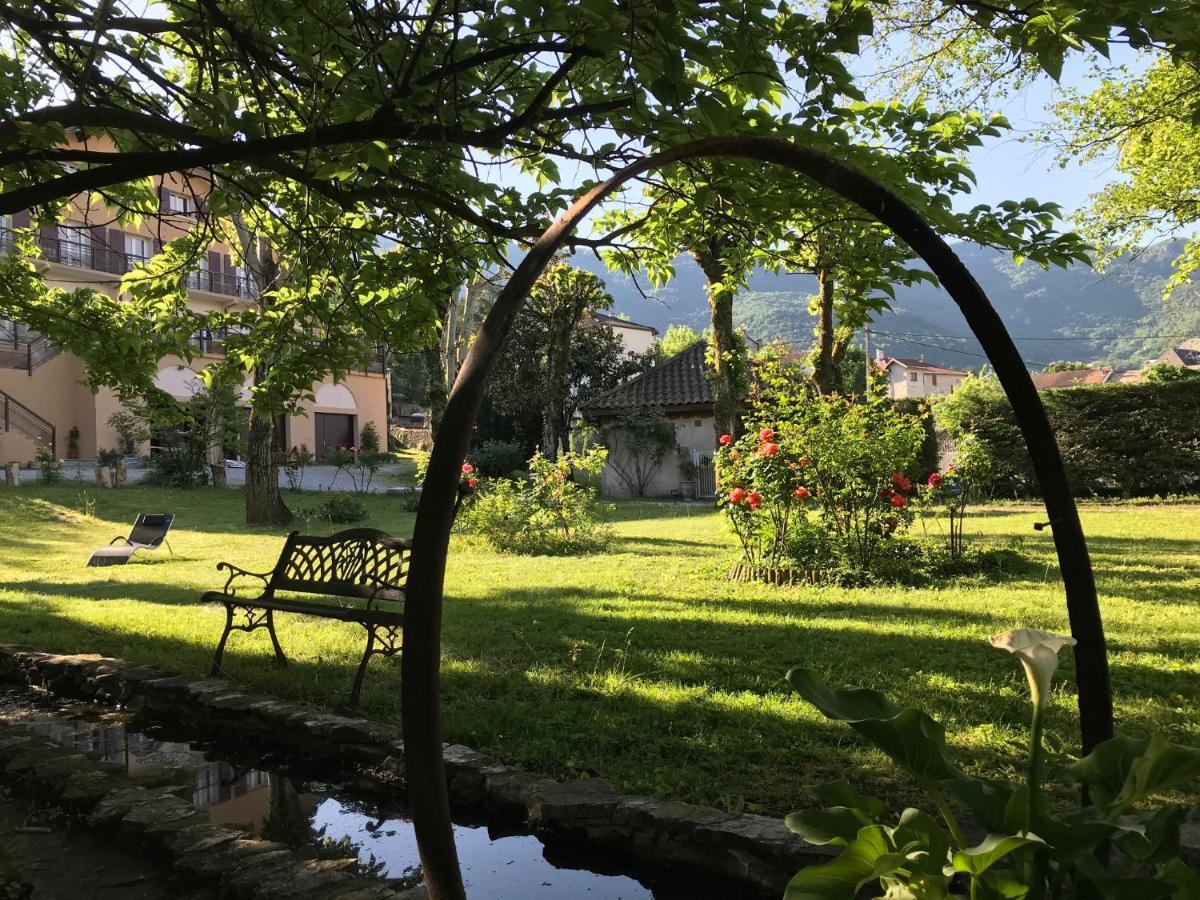 سان-جان-أون-رويان Logis Hotel Restaurant Le Castel Fleuri المظهر الخارجي الصورة